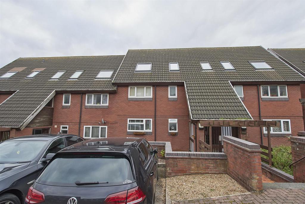 Clifton Court, Hinckley 1 bed ground floor flat £80,000
