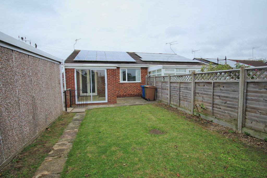 Ganton Way, Willerby, Hull 2 bed semidetached bungalow £149,950