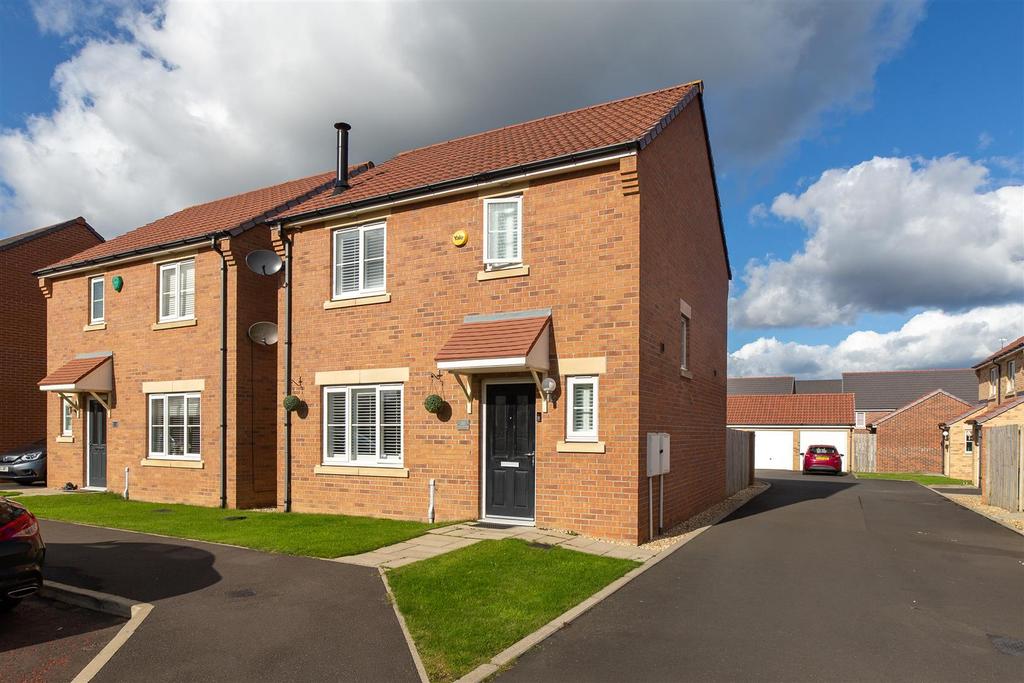 Countess Way, Shiremoor, Newcastle Upon Tyne 3 bed detached house £