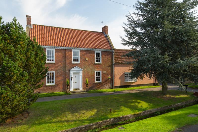 Elmsall House, Main Street, Ellerker... 4 bed house £600,000