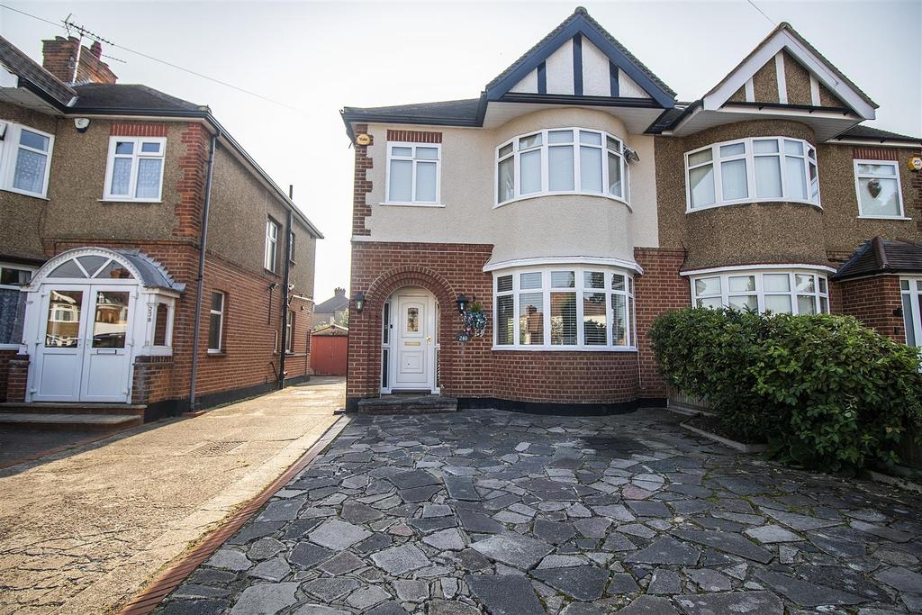 Willow Road, Enfield 3 bed semidetached house £630,000