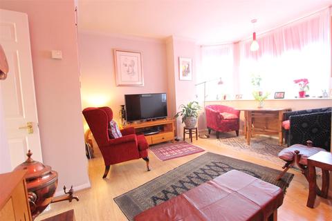 2 bedroom flat for sale - Tresilian Avenue, Winchmore Hill