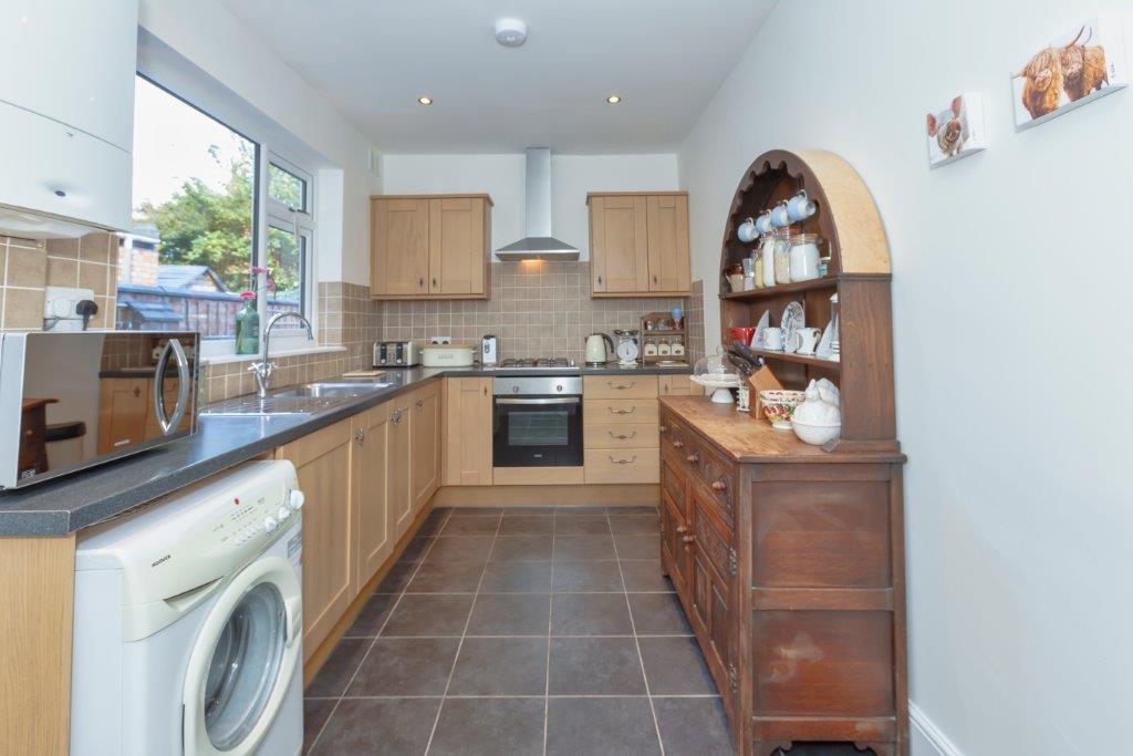 Fitted kitchen