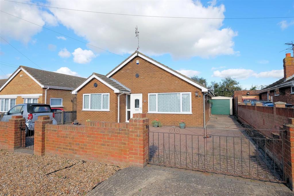 Eden Road, Seasalter, Whitstable 3 bed detached bungalow £399,995