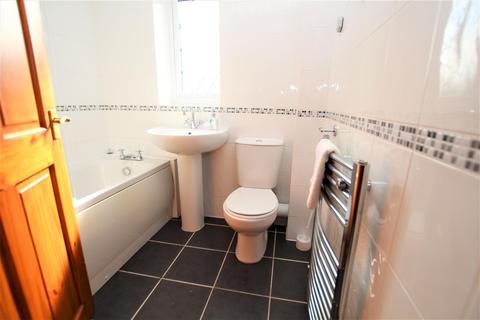 21 Emmeline Close, Bradford, BD10 9RF