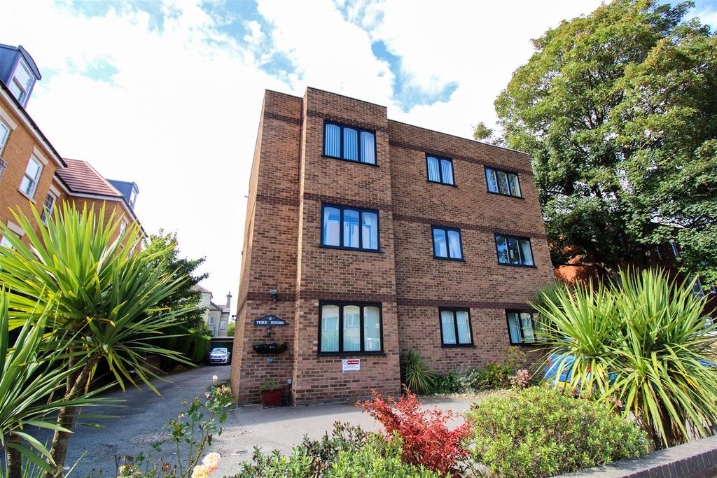 York House, Cliftonville Road, Northampton 2 bed apartment £156,000