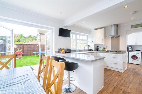8 Berkeley Road, Loudwater, High Wycombe, HP10 9TS