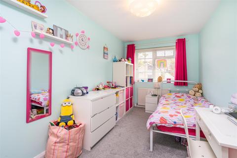8 Berkeley Road, Loudwater, High Wycombe, HP10 9TS