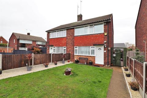 15 Ranworth Close, Erith, DA8 3AD