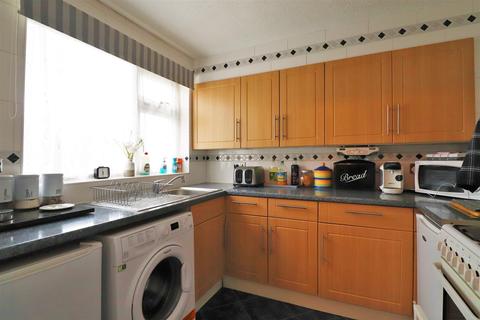 15 Ranworth Close, Erith, DA8 3AD