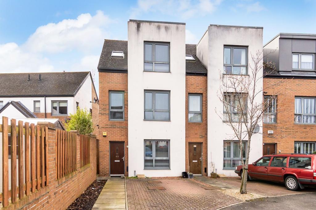 Ferry Gait Drive, Silverknowes, Edinburgh, EH4 4 bed end of terrace