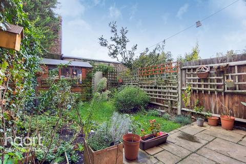 2 Telford Close, London, SE19 3AG