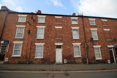 3 bedroom terraced house to rent, Commercial Road, Grantham, NG31