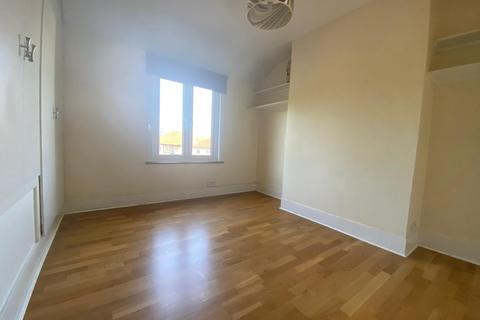 20 Lower Road, Loughton, IG10 2RT