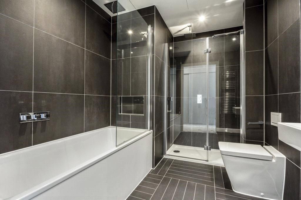 Bathroom/Shower Room