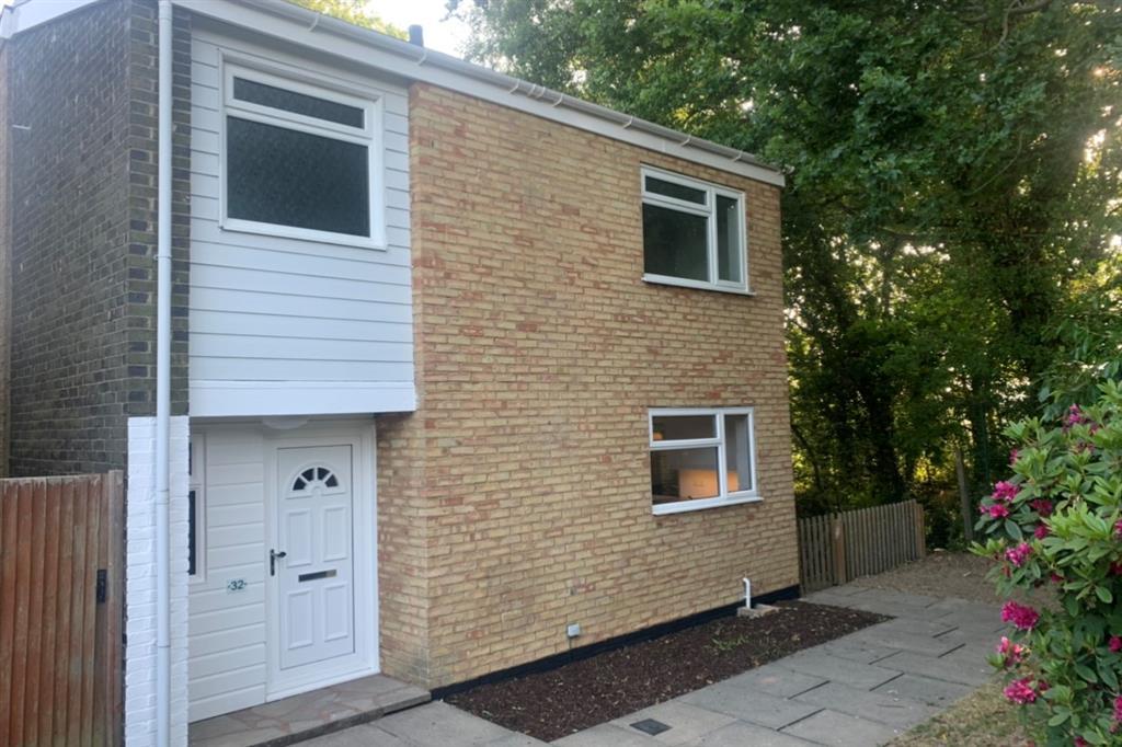Turners Avenue, Tenterden, Kent 3 bed detached house £350,000