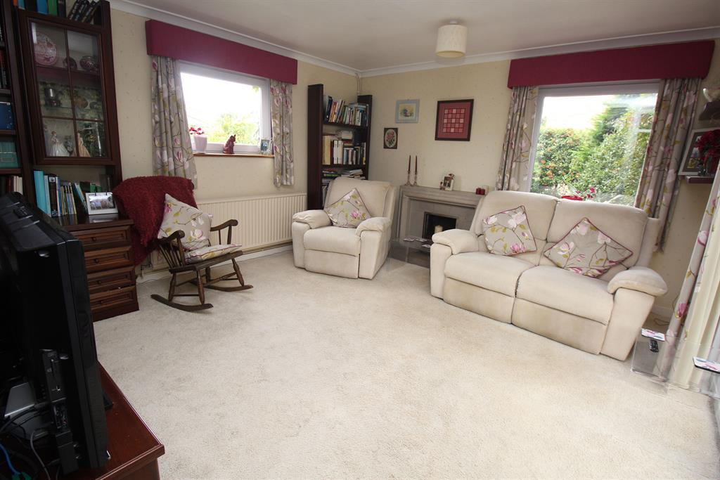 Whitney Drive, Stevenage, SG1 4BL 4 bed detached house £695,000