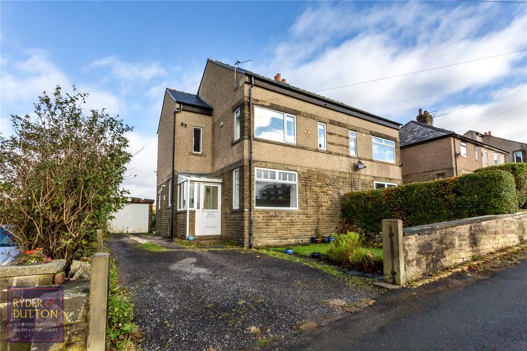 Rough Hall Lane, Wainstalls, HALIFAX... 3 bed semidetached house £