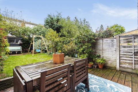 30 Carston Close, London, SE12 8DZ
