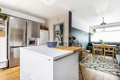 30 Carston Close, London, SE12 8DZ