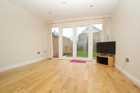2 Hartley Close, Stoke Poges, Slough, SL3 6NS