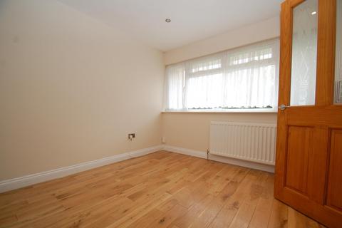 2 Hartley Close, Stoke Poges, Slough, SL3 6NS