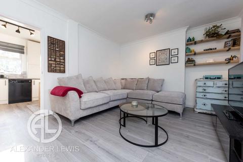 86 Mullway, Letchworth Garden City, SG6 4BH