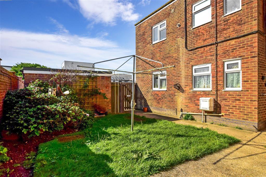 South Coast Road, Peacehaven, East Sussex 1 bed apartment £175,000