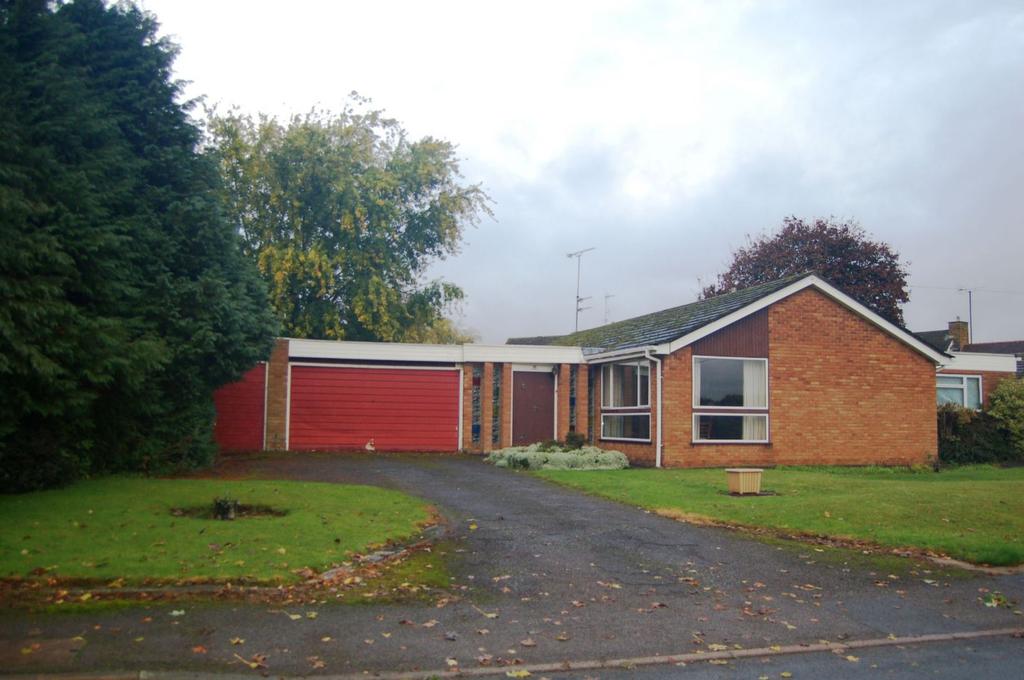 Watery Lane, Nether Heyford... 3 bed bungalow £435,000
