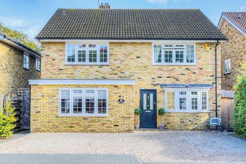 Beech House The Meadows, Ingrave, Brentwood, CM13 3RL