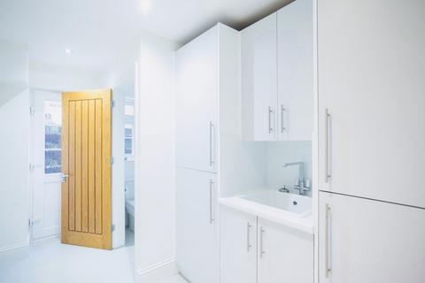 Beech House The Meadows, Ingrave, Brentwood, CM13 3RL