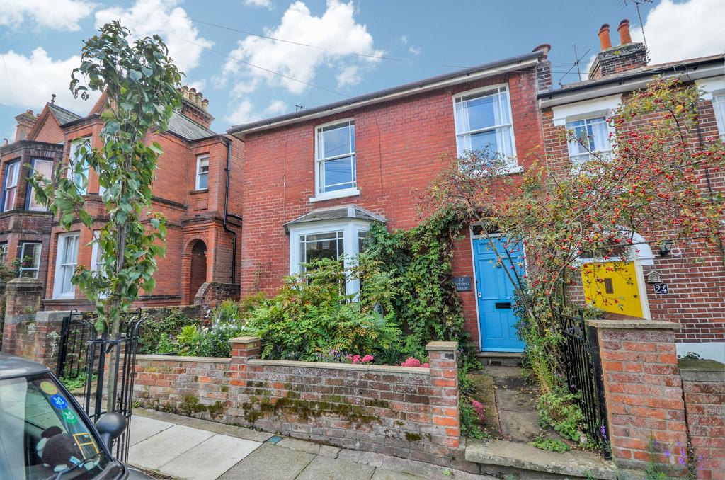 Roman Road, Colchester, CO1 1UP 4 bed end of terrace house £450,000