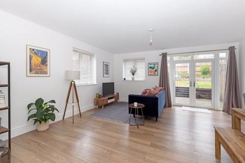 6 Kemsing Close, Bexley, DA5 1JH