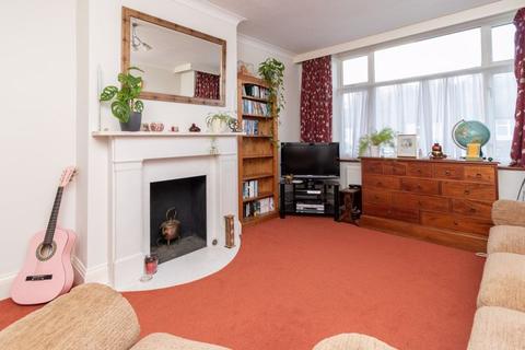 54 Mosslea Road, Whyteleafe, CR3 0DQ