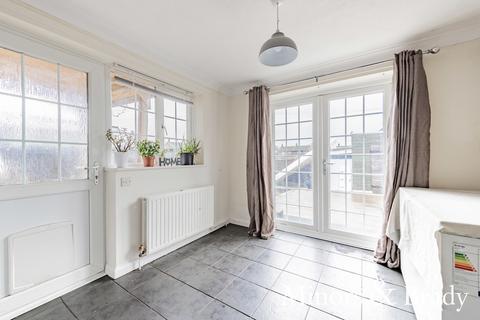4 Ashley Walk, Dereham, NR19 1BW