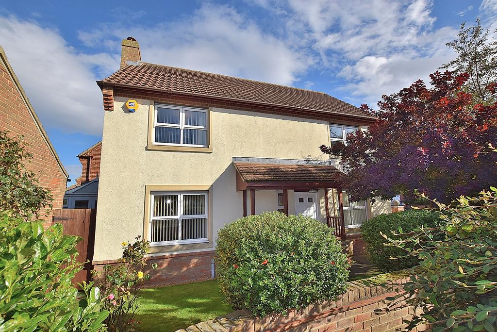 Blenheim Close, Scorton 4 bed detached house £260,000