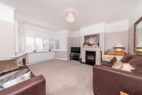 3 Abbotsbury Gardens, Pinner, HA5 1TA