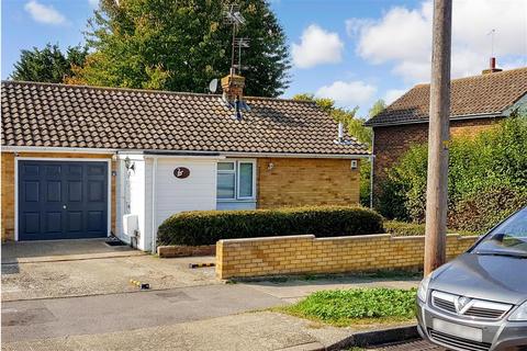23b Lyndhurst Way, Istead Rise, Gravesend, DA13 9EN