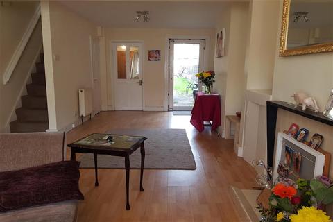 131 Douglas Road, Hornchurch, RM11 1AW