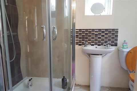 131 Douglas Road, Hornchurch, RM11 1AW