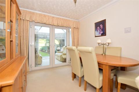 7 Cherry Gardens, Billericay, CM12 0HA