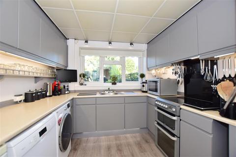 7 Cherry Gardens, Billericay, CM12 0HA