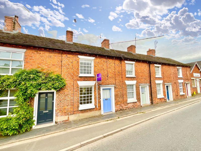 Stone Road, Eccleshall 2 bed terraced house for sale £180,000