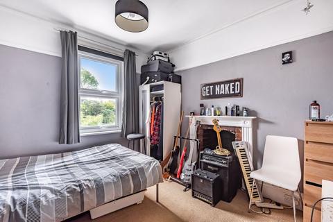 21 The Crescent, Belmont, Sutton, SM2 6BP