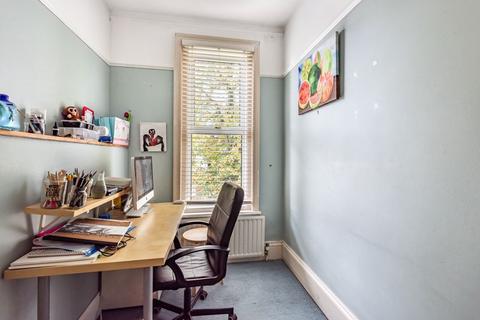 21 The Crescent, Belmont, Sutton, SM2 6BP