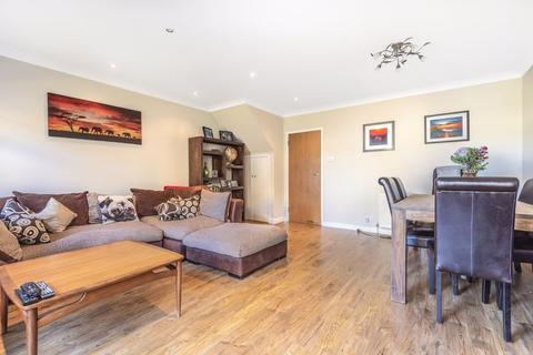 2 Hanover Close, Sutton, SM3 9SL