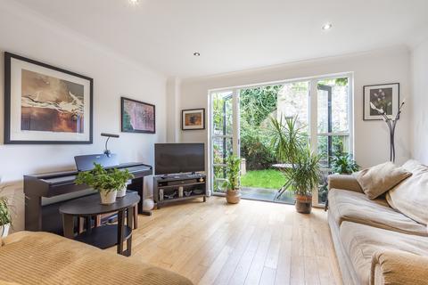 7 Quadrangle Close, London, SE1 4SQ