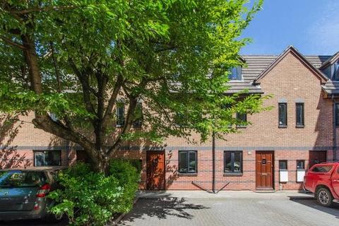 7 Quadrangle Close, London, SE1 4SQ