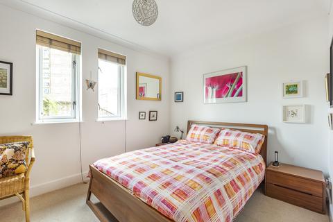 7 Quadrangle Close, London, SE1 4SQ