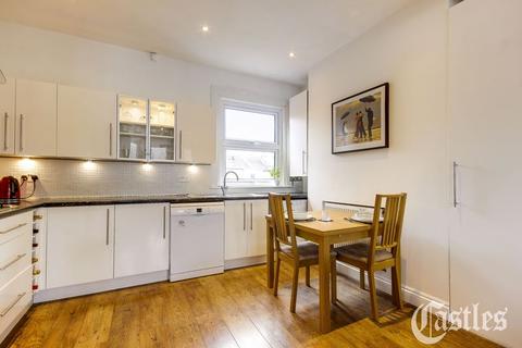 76 Willingdon Road, London, N22 6SD